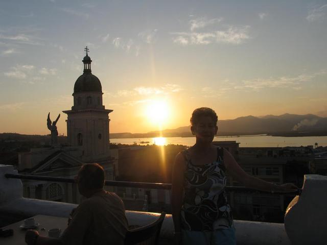 Santiago de Cuba: Sonnenuntergang über dem Hafen